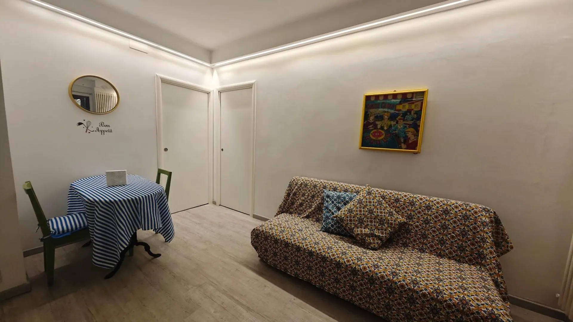 Clara'S Apartment Con Ingresso Indipendente Rome Italy