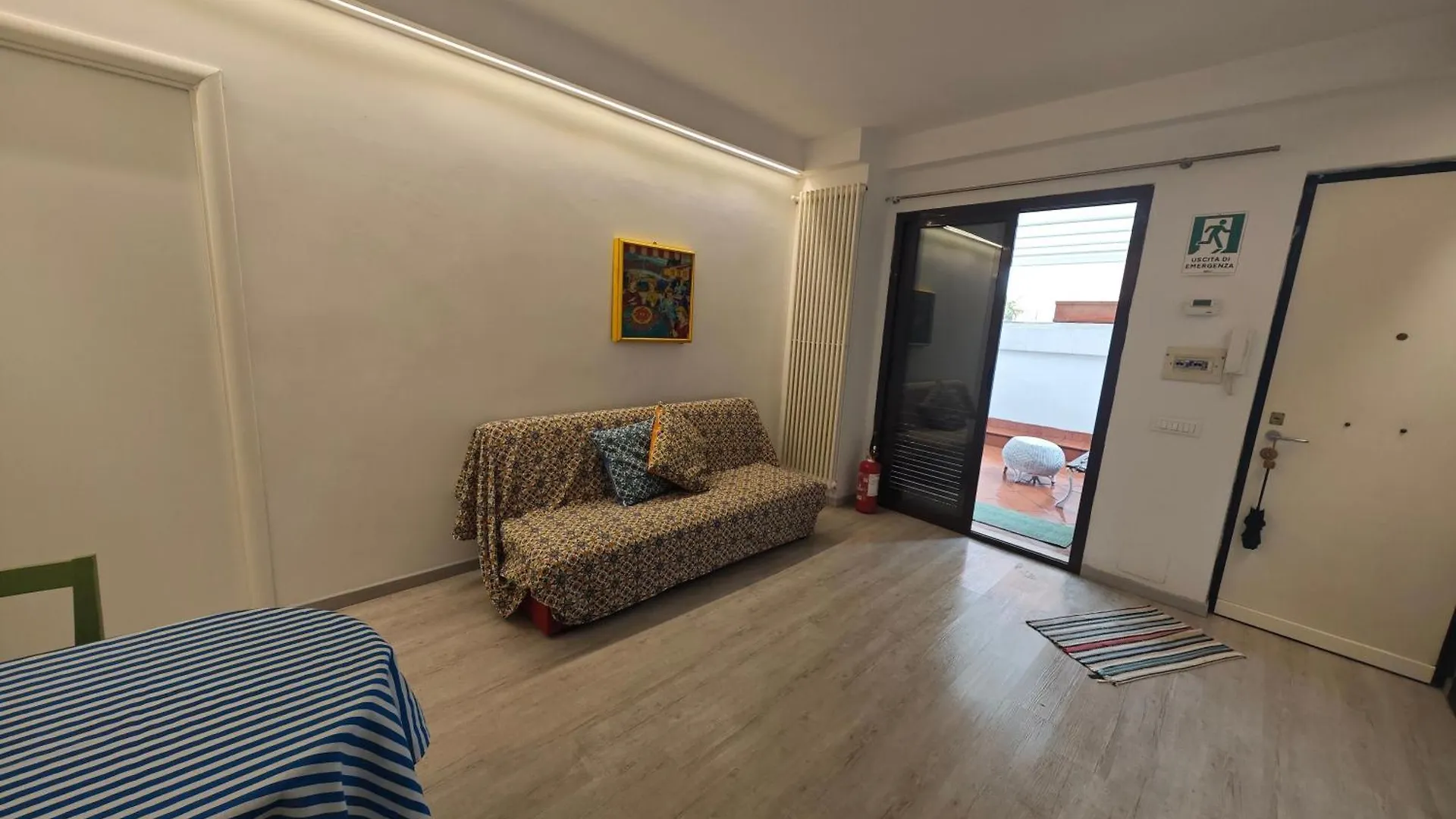 Clara'S Apartment Con Ingresso Indipendente Rome Italy